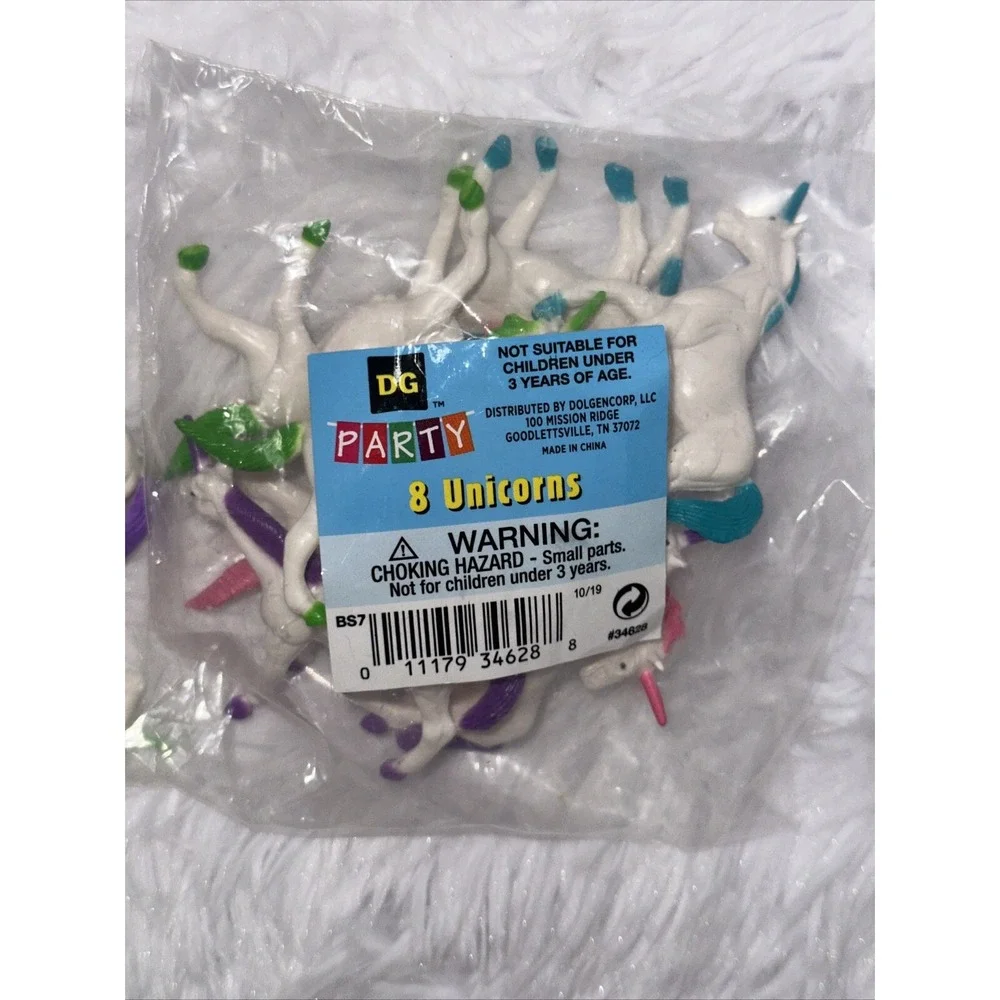 DG Party 8 Unicorns Figure Set White Multi Color Plastic Toy Favors 2 Packs 16ct